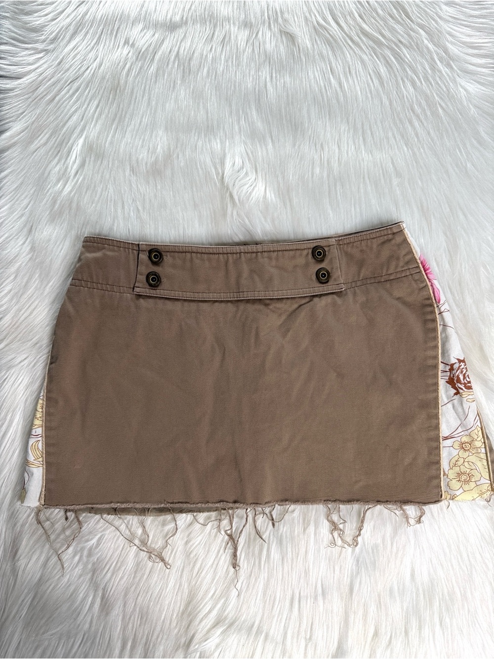 Stage of Playlord Vintage 90’s Hong Kong Khaki and Floral Print Mini Skirt